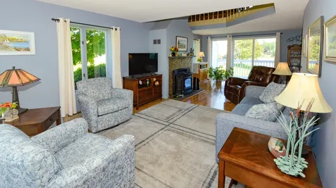 23 Clifford Road Naples ME 04055
