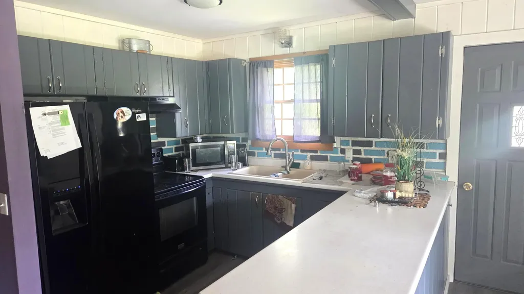 689 Airline Road Clifton ME 04428