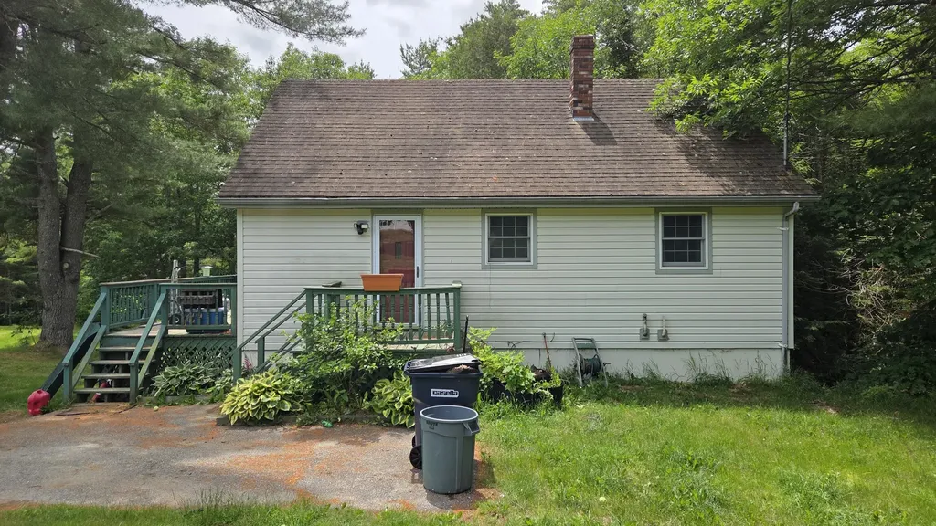 689 Airline Road Clifton ME 04428