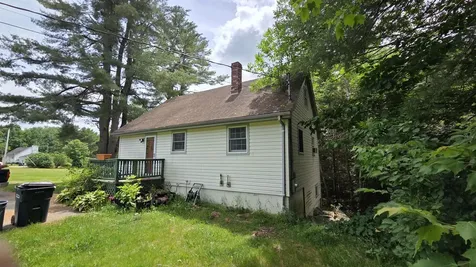 689 Airline Road Clifton ME 04428