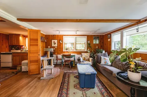 29 Spruce Rockport ME 04856