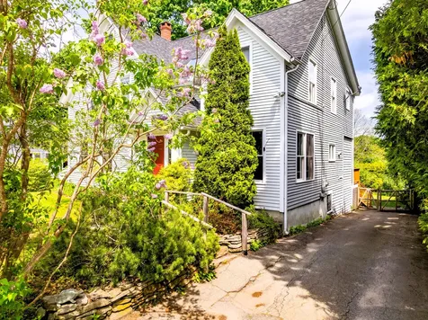 29 Spruce Rockport ME 04856