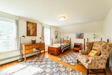 29 Spruce Rockport ME 04856