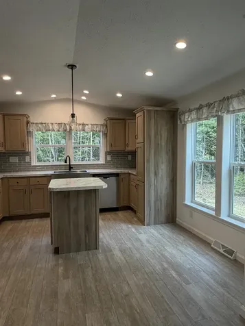 13 Mayflower Lane Lebanon ME 04027