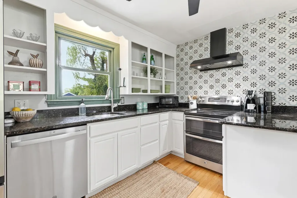799 Highland Avenue South Portland ME 04106