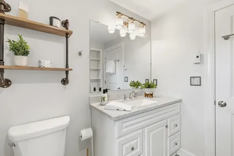 799 Highland Avenue South Portland ME 04106