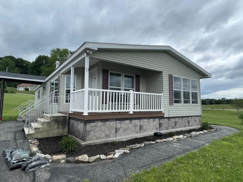 9 Davis Brook Drive Poland ME 04274