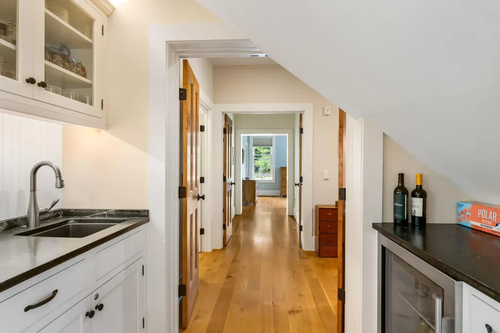 16 Brixham Road Eliot ME 03903