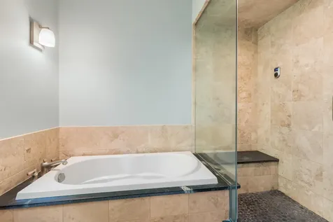 16 Brixham Road Eliot ME 03903