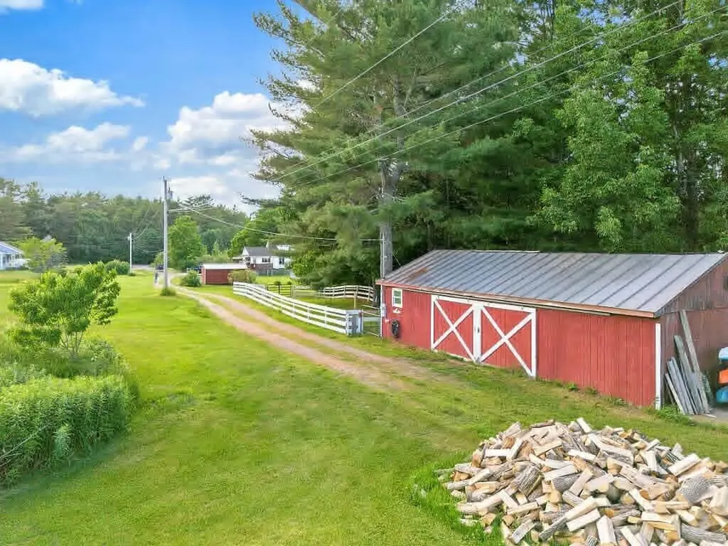 11 Shepherds Way Augusta ME 04330