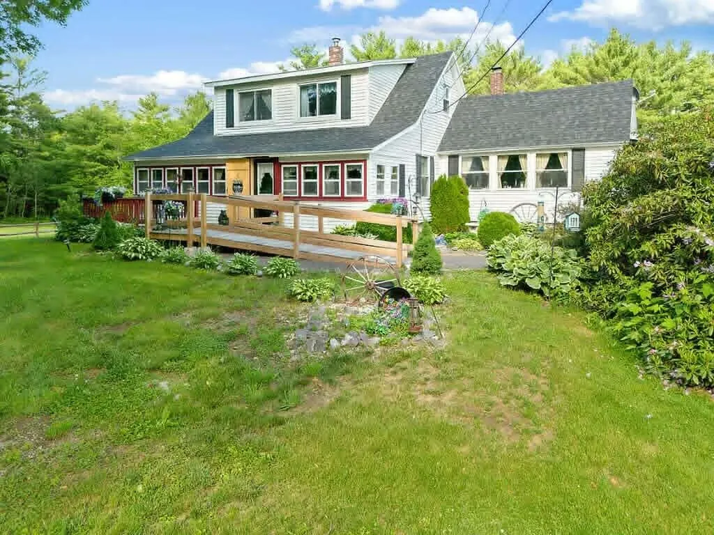 11 Shepherds Way Augusta ME 04330