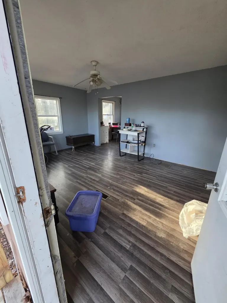 26 Pineview Avenue Glenburn ME 04401