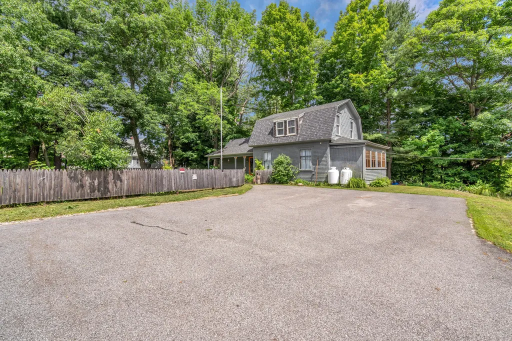 213 S Main Street Auburn ME 04210