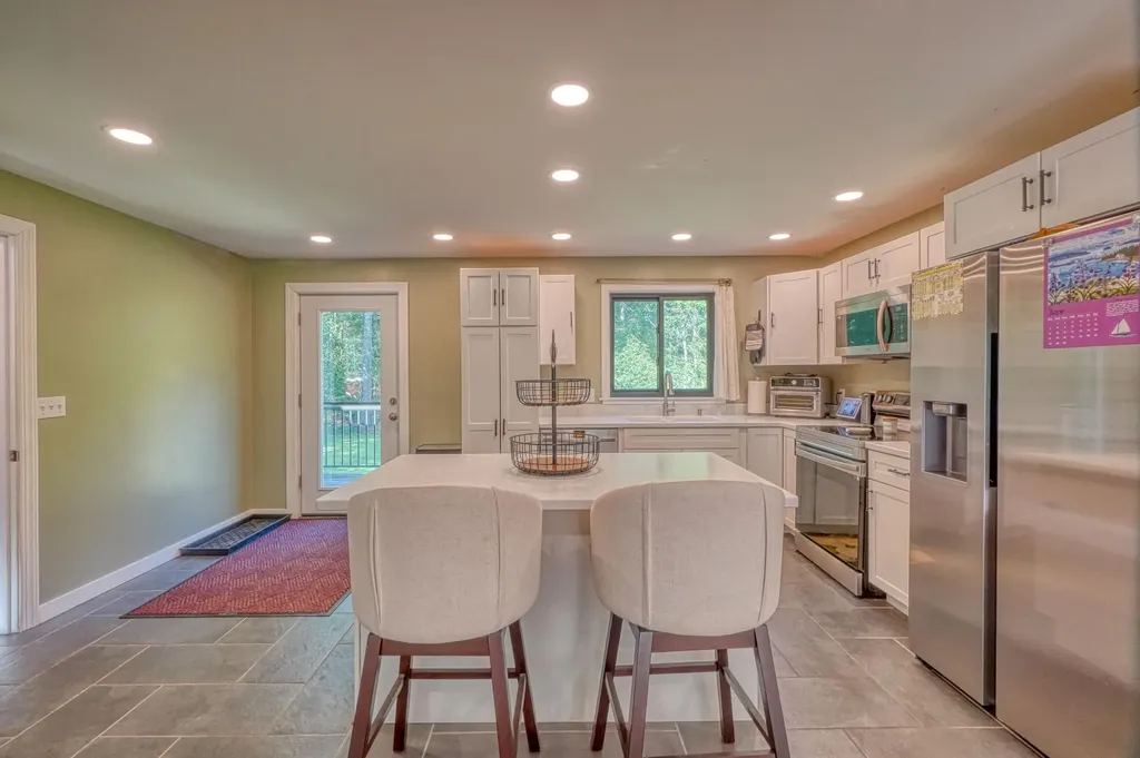2041 Summerhaven Road Sidney ME 04330