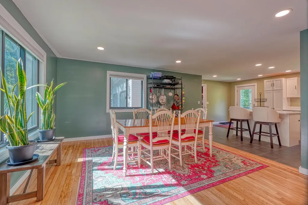 2041 Summerhaven Road Sidney ME 04330