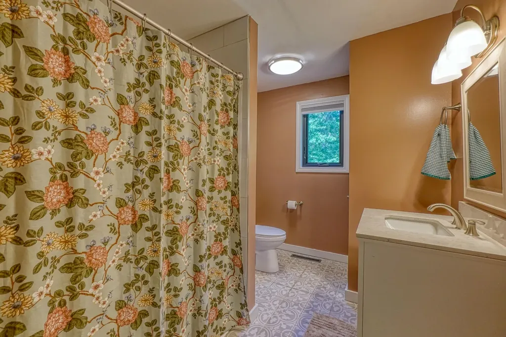 2041 Summerhaven Road Sidney ME 04330