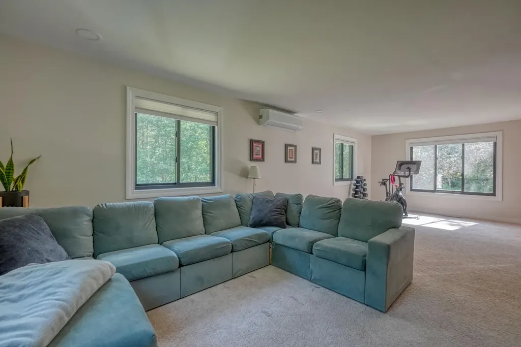 2041 Summerhaven Road Sidney ME 04330