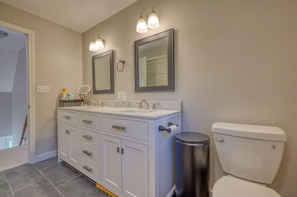 2041 Summerhaven Road Sidney ME 04330