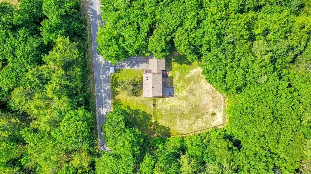 2041 Summerhaven Road Sidney ME 04330