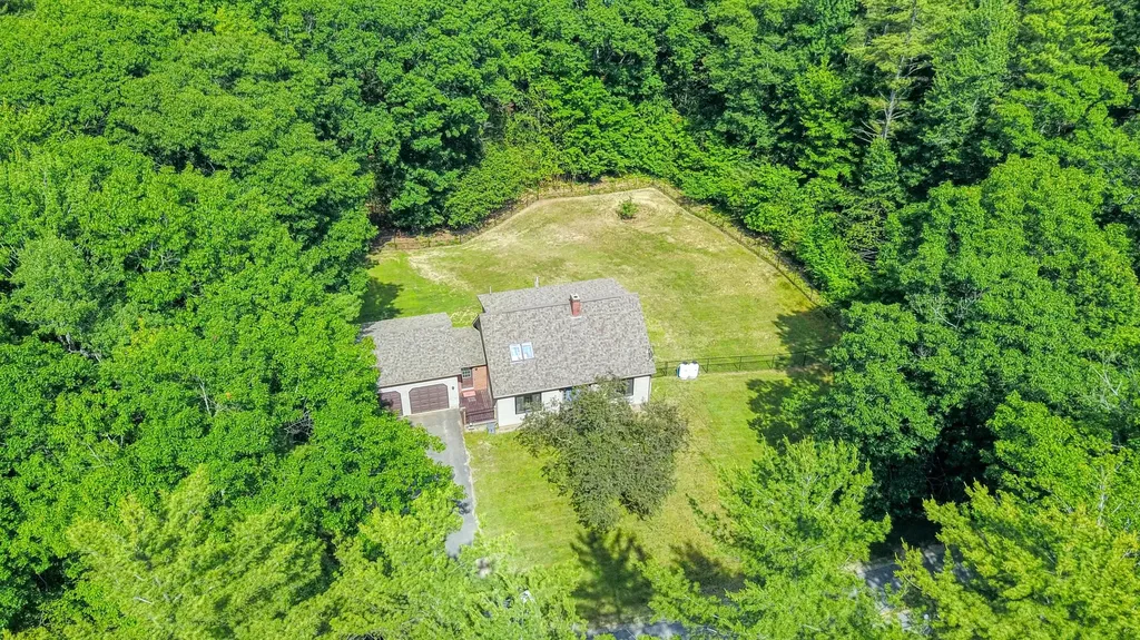 2041 Summerhaven Road Sidney ME 04330
