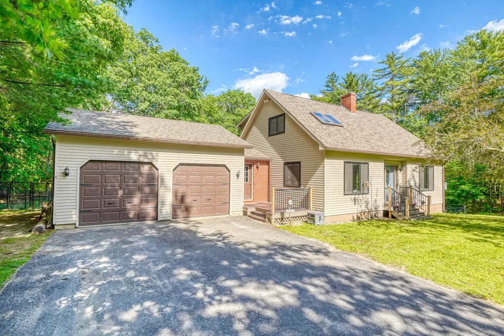 2041 Summerhaven Road Sidney ME 04330
