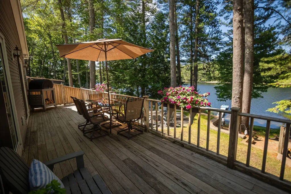 166 Hogan Pond Lane Oxford ME 04270