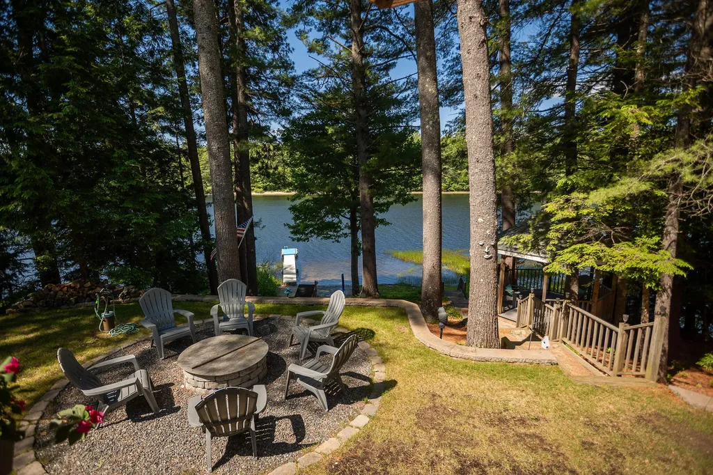 166 Hogan Pond Lane Oxford ME 04270