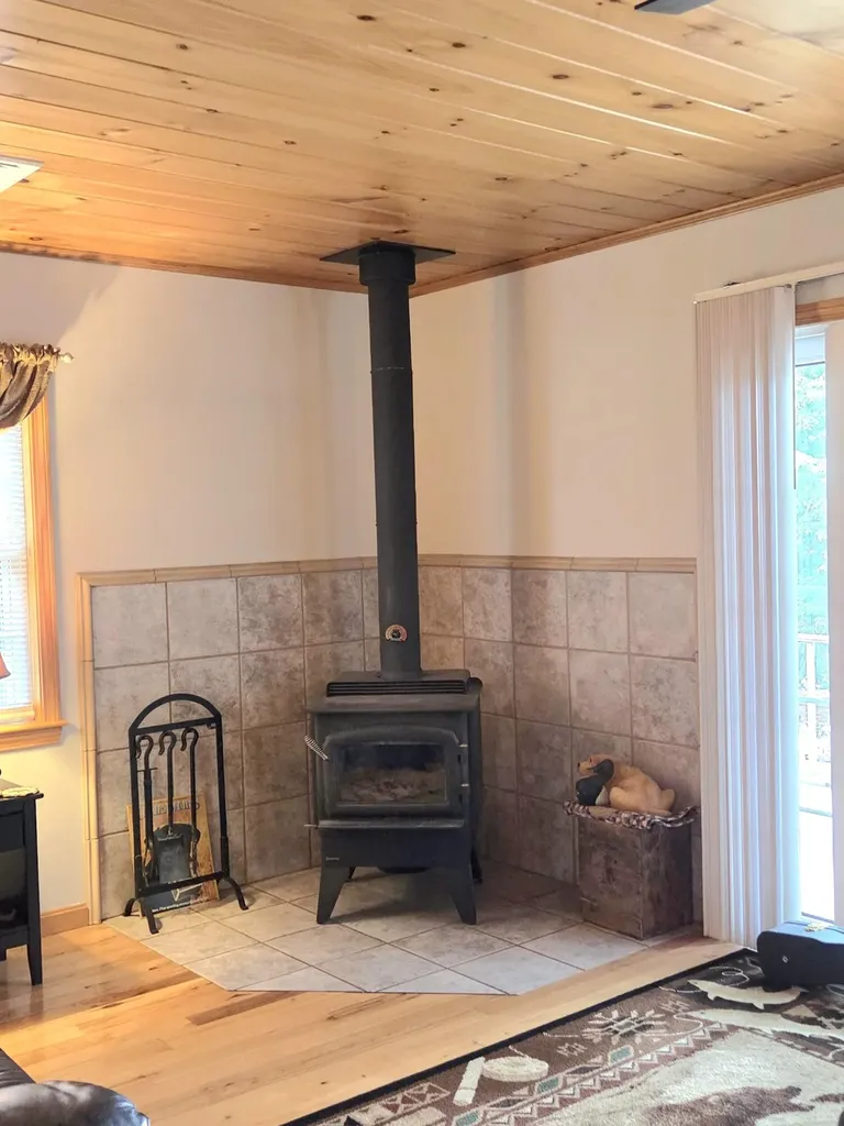 166 Hogan Pond Lane Oxford ME 04270