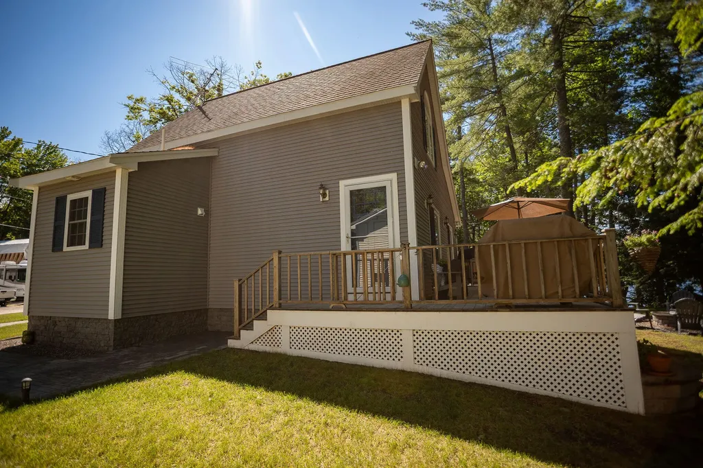 166 Hogan Pond Lane Oxford ME 04270