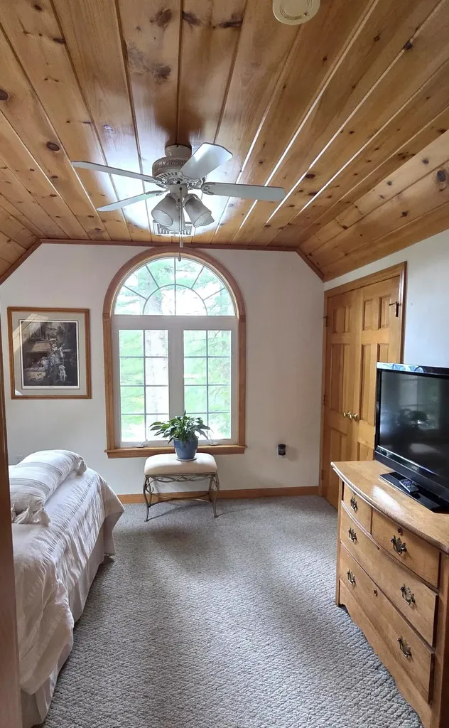 166 Hogan Pond Lane Oxford ME 04270