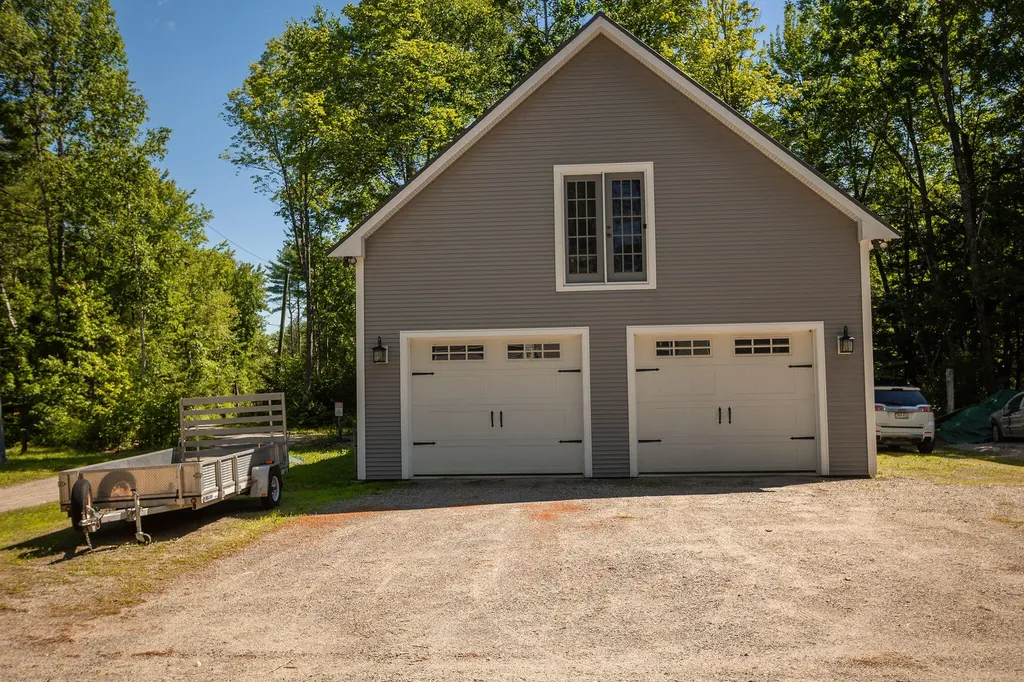 166 Hogan Pond Lane Oxford ME 04270