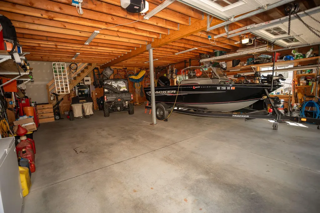 166 Hogan Pond Lane Oxford ME 04270