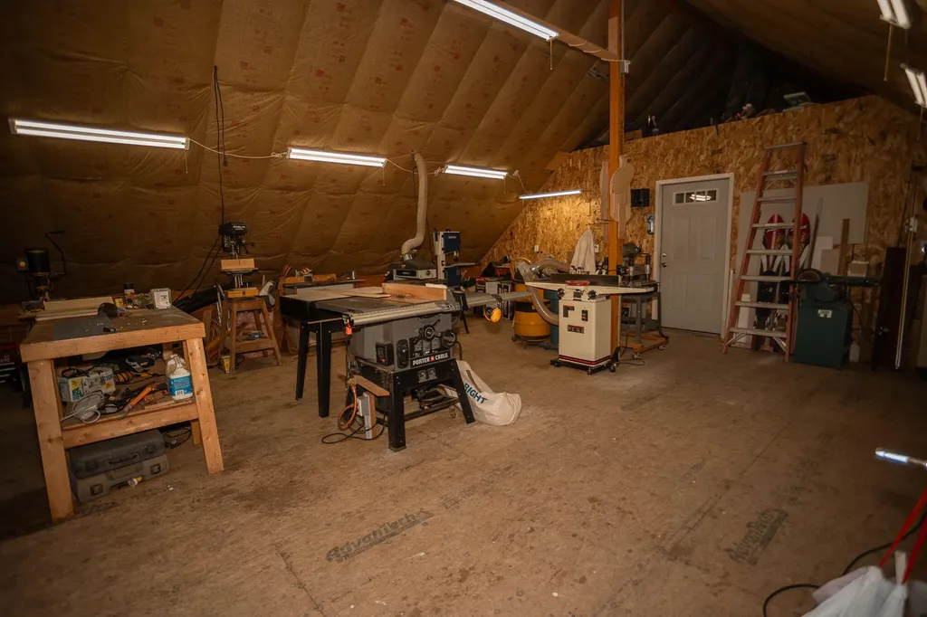 166 Hogan Pond Lane Oxford ME 04270