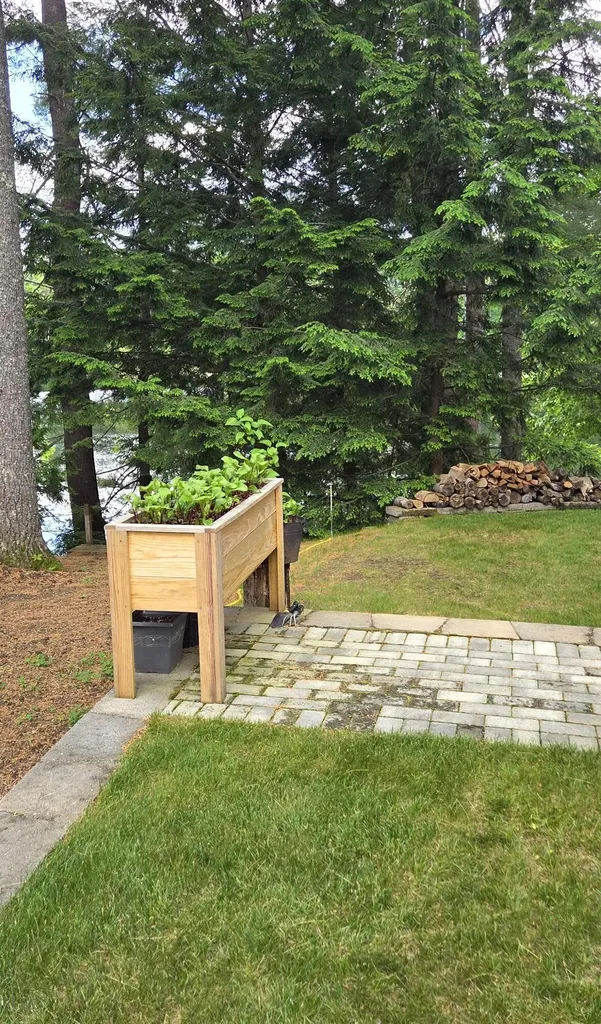 166 Hogan Pond Lane Oxford ME 04270
