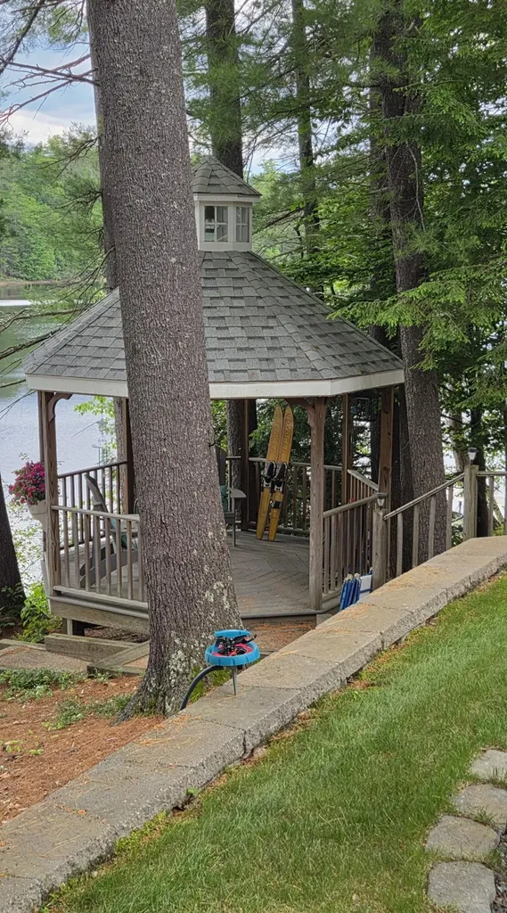 166 Hogan Pond Lane Oxford ME 04270