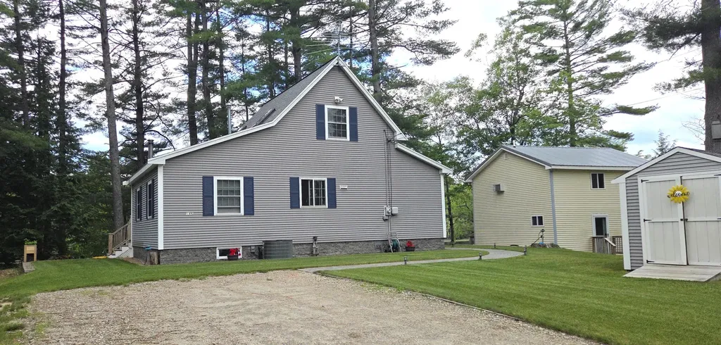 166 Hogan Pond Lane Oxford ME 04270