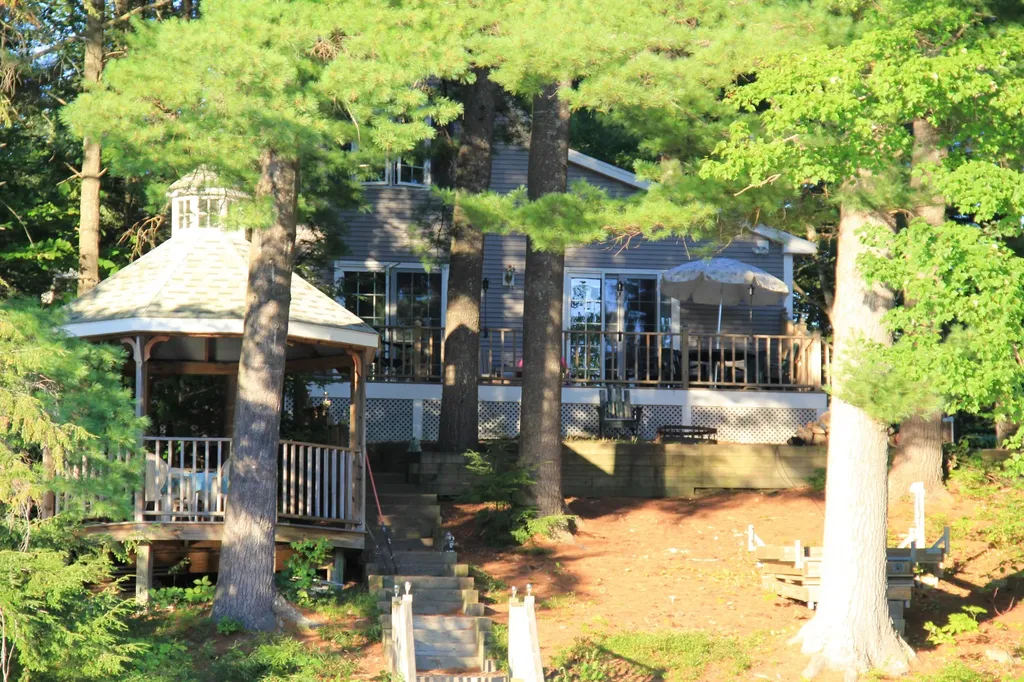 166 Hogan Pond Lane Oxford ME 04270