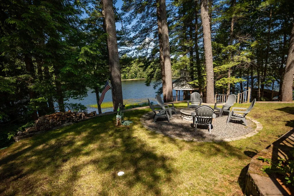 166 Hogan Pond Lane Oxford ME 04270