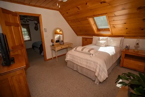 166 Hogan Pond Lane Oxford ME 04270