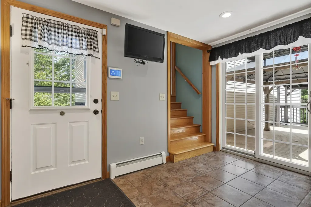 1 Roosevelt Trail Standish ME 04084