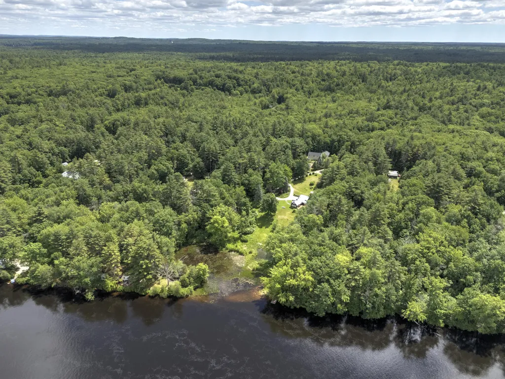 1 Roosevelt Trail Standish ME 04084
