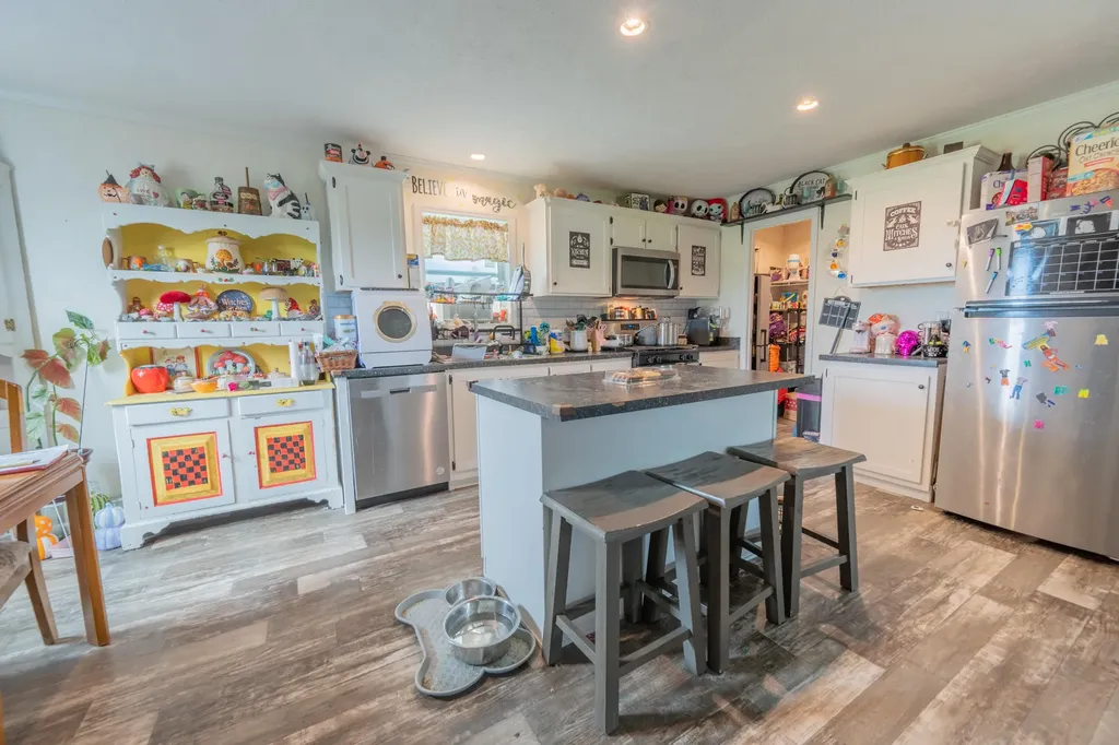 7 Edward Court Fairfield ME 04937