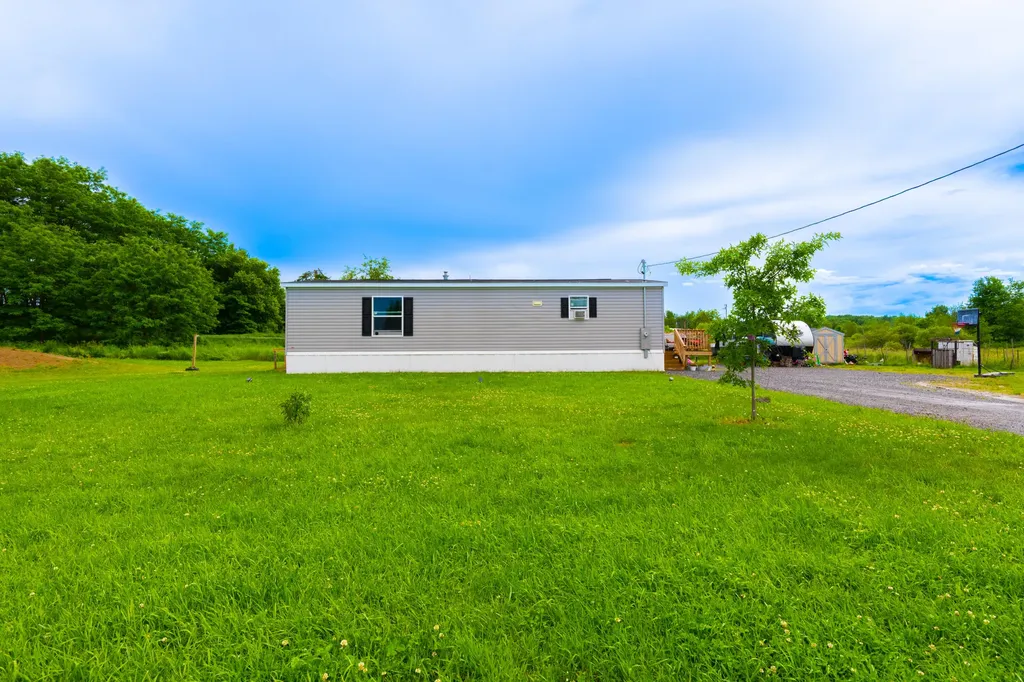 7 Edward Court Fairfield ME 04937