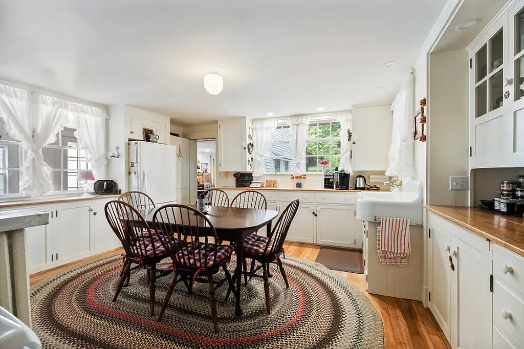 157 Russell Avenue Rockport ME 04856