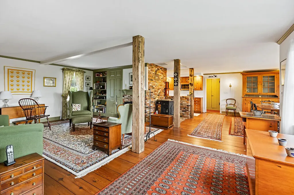 158 Russell Avenue Rockport ME 04856