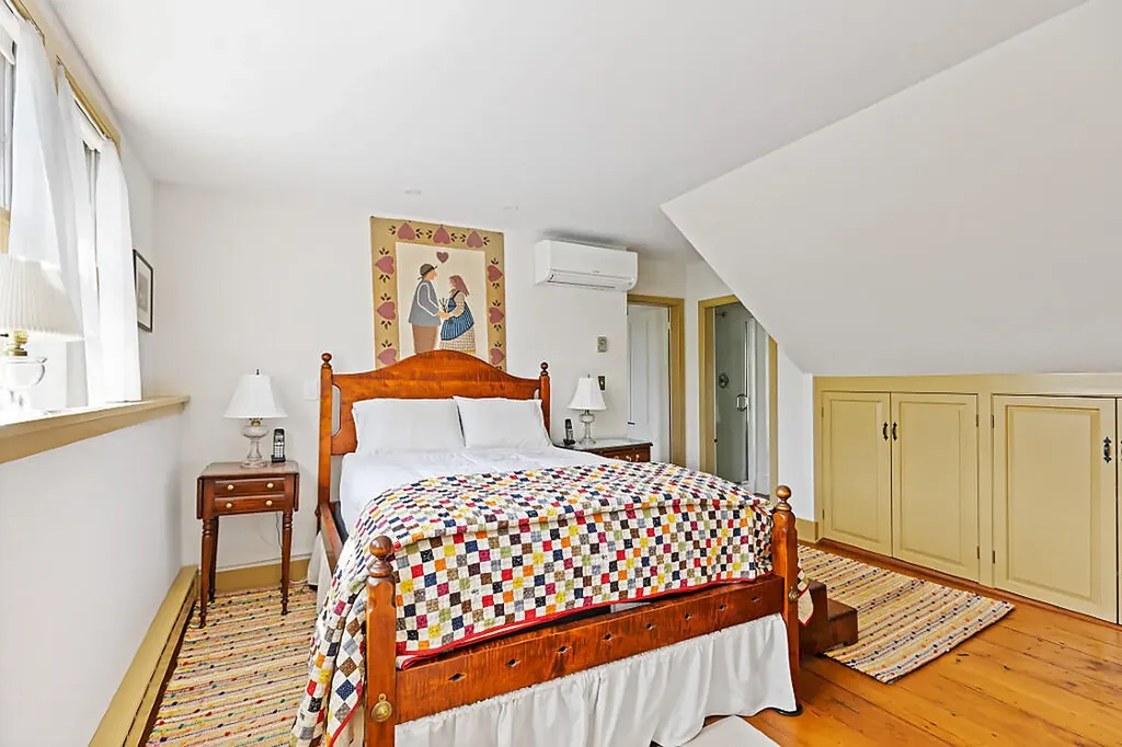 158 Russell Avenue Rockport ME 04856