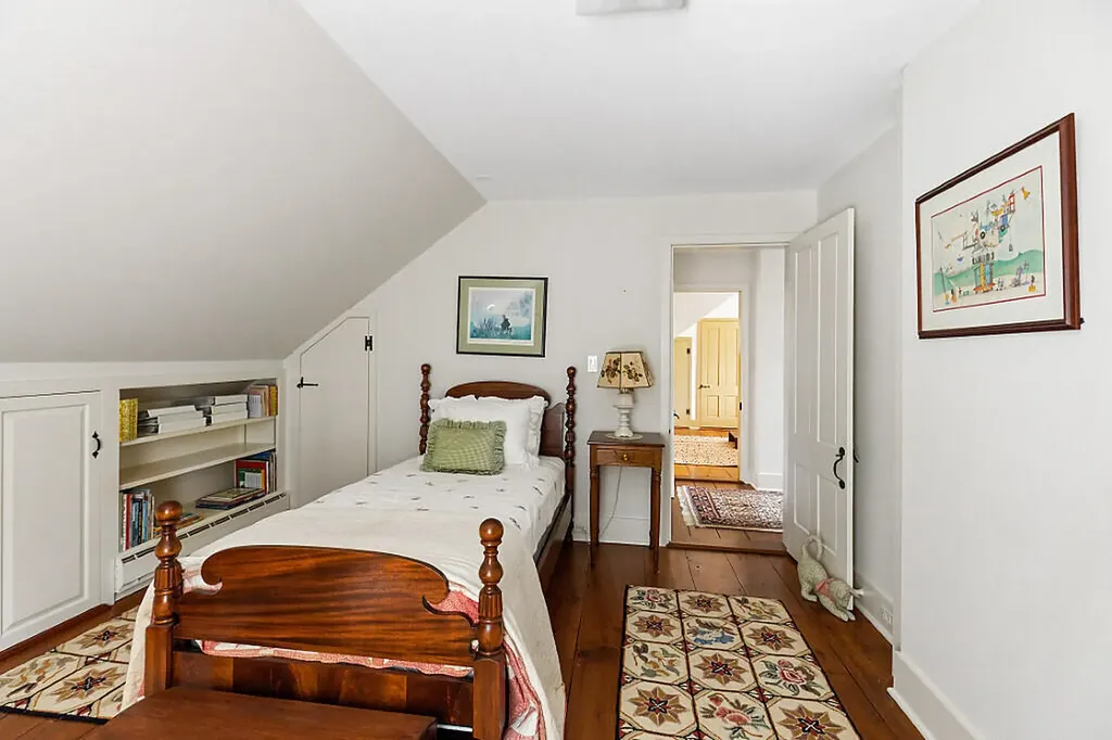 158 Russell Avenue Rockport ME 04856