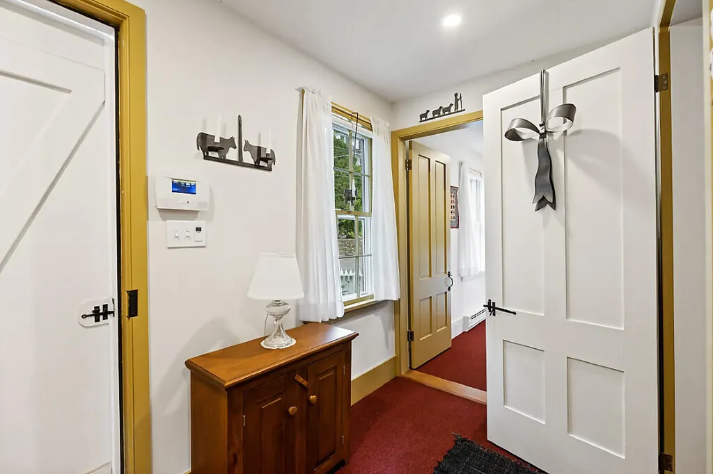 158 Russell Avenue Rockport ME 04856