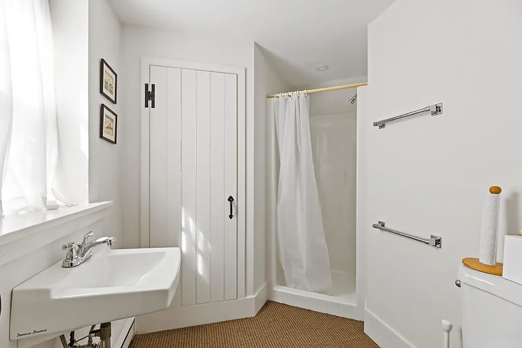 158 Russell Avenue Rockport ME 04856