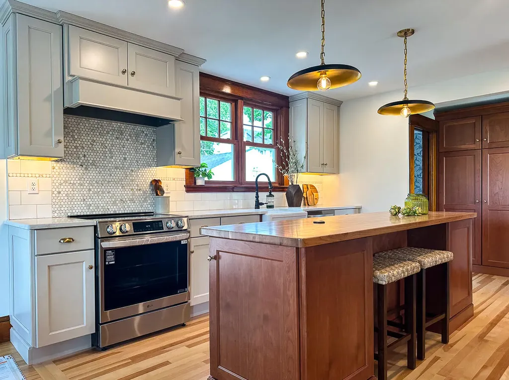 12 Walnut Street South Portland ME 04106